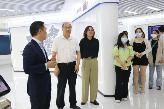 供需联通，校企合作 | 深圳北理莫斯科大学一行到访半岛(中国)bandao·官方网页版,